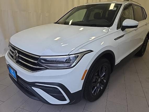 VOLKSWAGEN TIGUAN 4MOTION 2024 3VVMB7AX1RM084146 image VOLKSWAGEN TIGUAN 4MOTION 2024 3VVMB7AX1RM084146 image